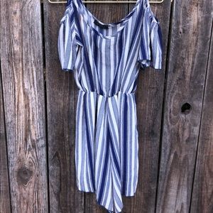 Blue and white stripped romper 💙🤍
